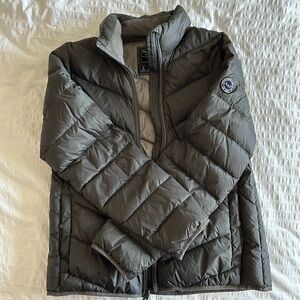 Abercrombie light down jacket